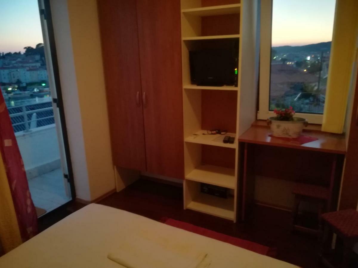 Apartmani Ivic Paka Rab Banjol ภายนอก รูปภาพ