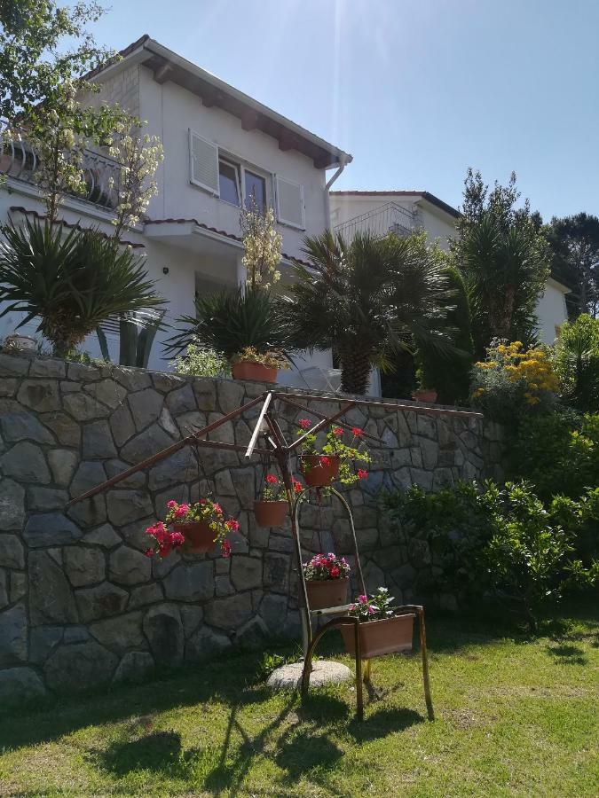 Apartmani Ivic Paka Rab Banjol ภายนอก รูปภาพ